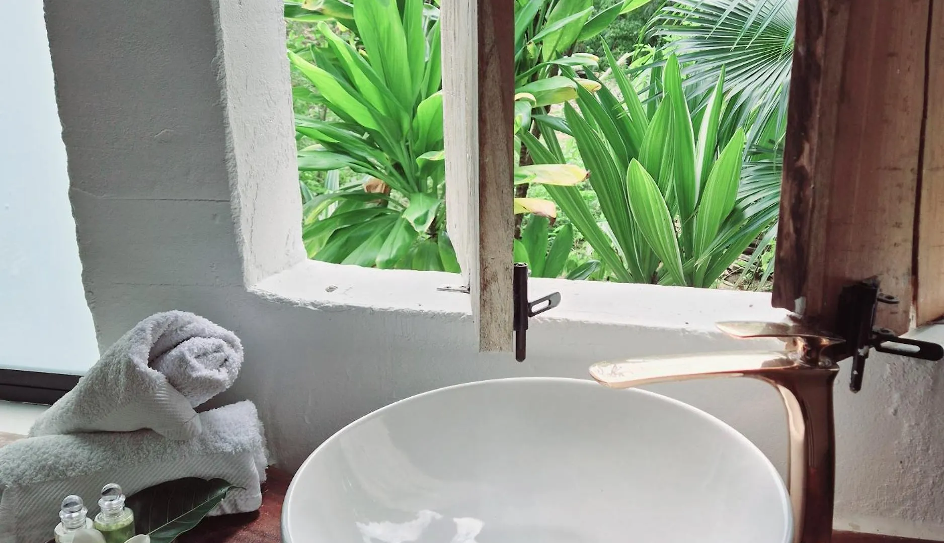 Homestay Chambre Atypique Chez L'Habitant Pdj Sur Demande Saint-Louis